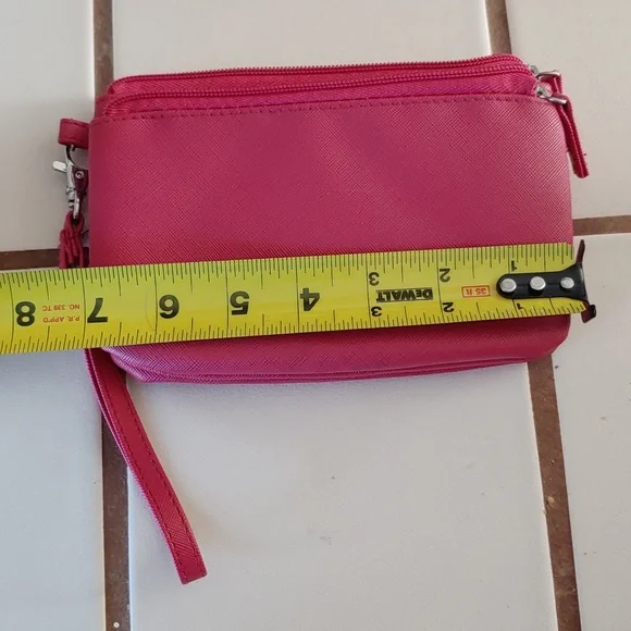 Safekeeper wristlet, dark pink. NEW - Picture 3 of 5